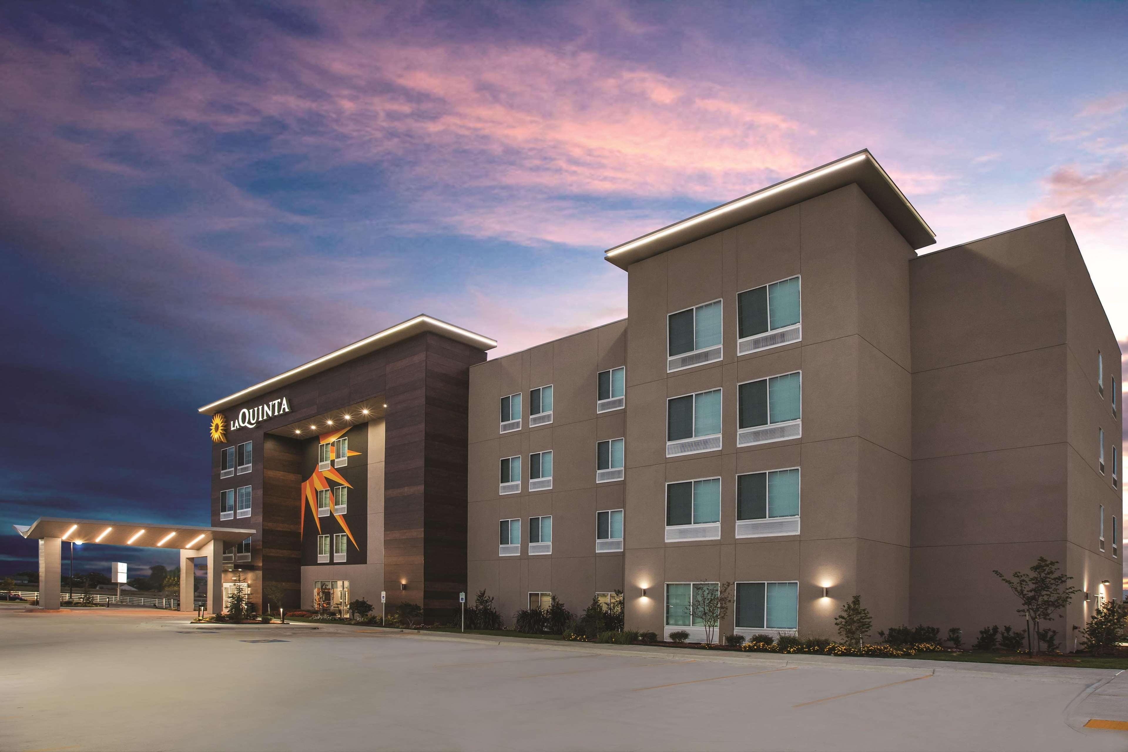 La Quinta By Wyndham Mobile Hotel Exterior foto